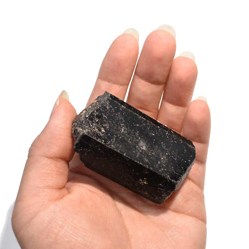 黑碧璽原石